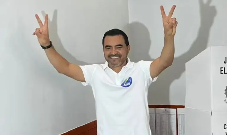 Justiça afasta do cargo Wanderlei Barbosa, governador do Tocantins