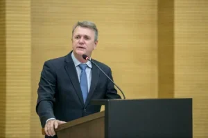 Chupinguaia recebe R$ 716 mil para aquisição de duas ambulâncias