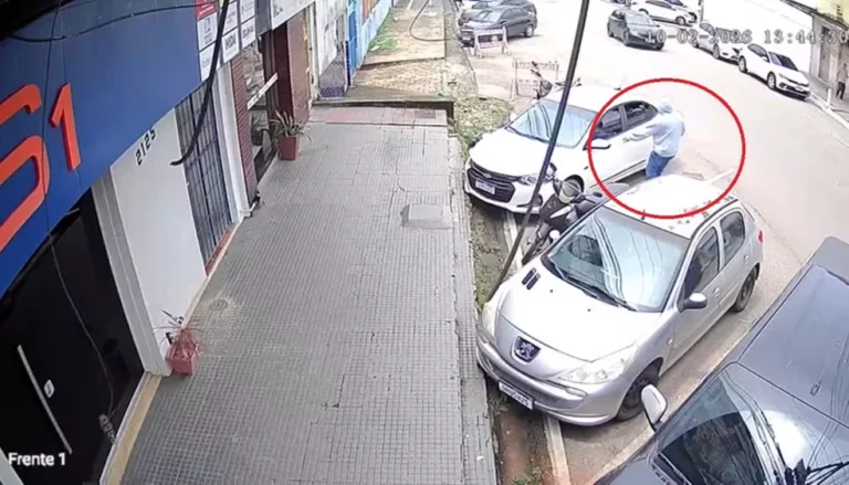 VÍDEO: Ex-dono ‘furta’ carro que vendeu após atraso no pagamento em Porto Velho
