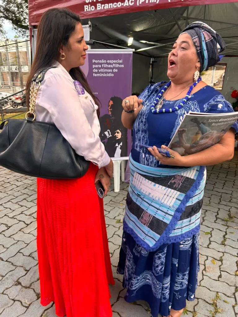 Oficiala de Justiça Galdiana Silva e comitiva denunciam falhas no atendimento às mulheres em Rondônia durante encontro com ministra em Porto Velho