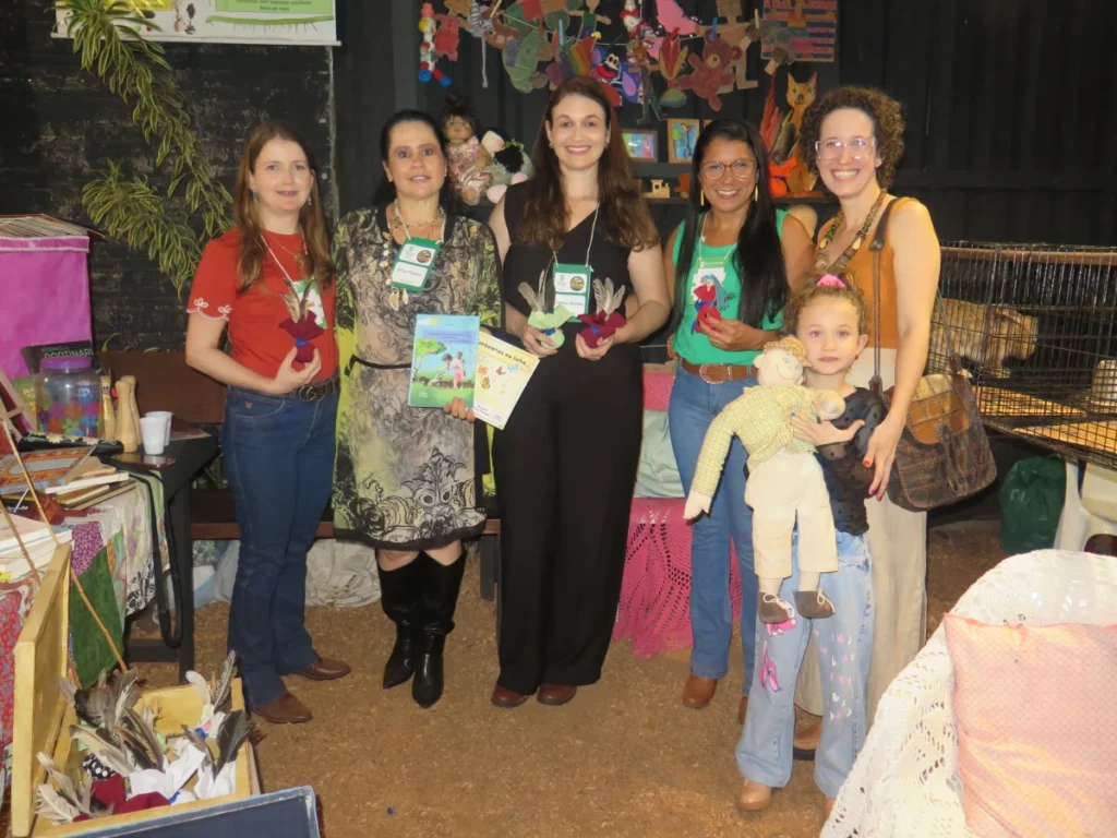 Professora do IFRO, Érica Pizapio transforma memórias das crianças pioneiras de Rondônia em projeto cultural de destaque na 38ª Expocol