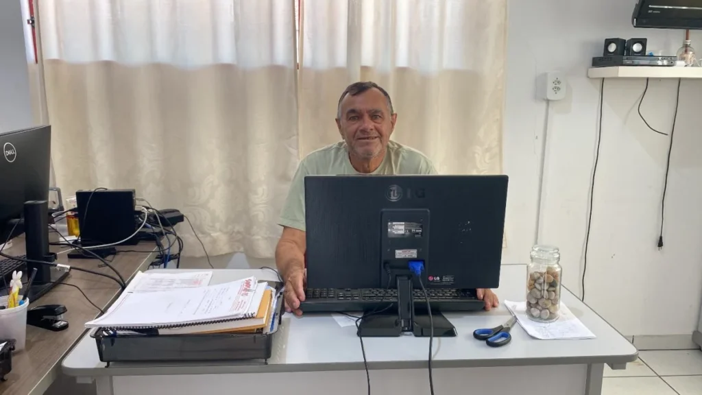 Tesoureiro do SINDISEF de Cerejeiras declara apoio a Almir José